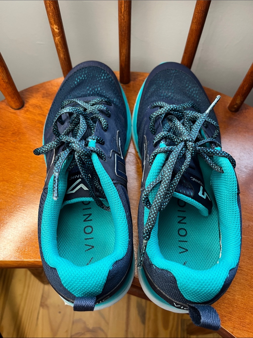 VIONIC Brisk Miles Women’s Sneakers Blue Teal Ombre Athletic Walking Shoes 8.5 - Picture 7 of 11
